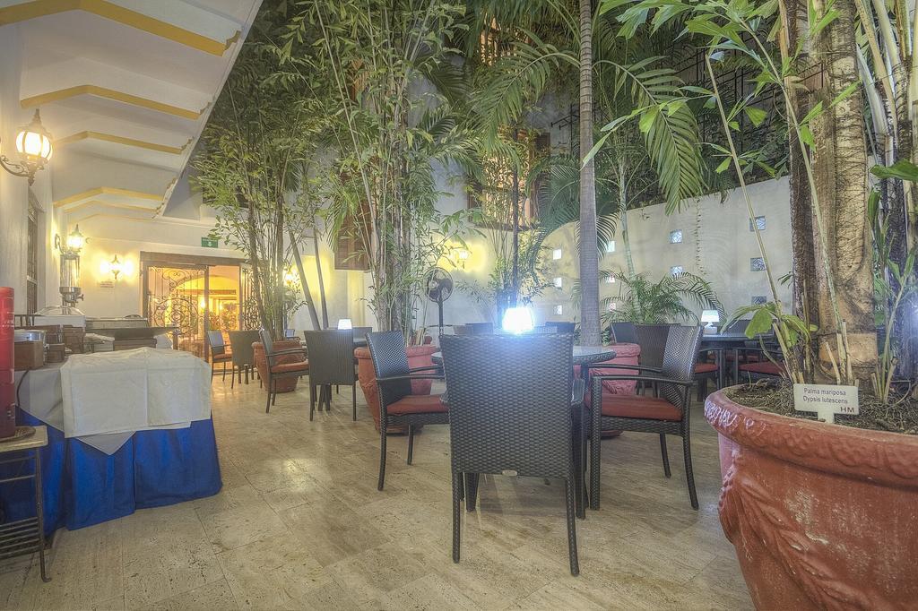 Hotel Monterrey Cartagena Exteriör bild